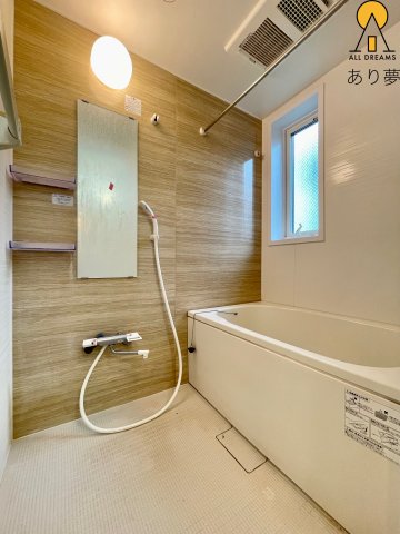 バス・シャワールーム　別部屋参考写真