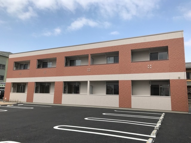建物外観　落ち着いた雰囲気の外観です