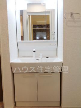 洗面設備　洗髪洗面化粧台