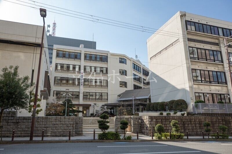 中学校　大阪市立東中学校（中学校）まで1303m