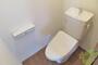 トイレ　温水機能トイレが付いていて毎日快適に使えるね。