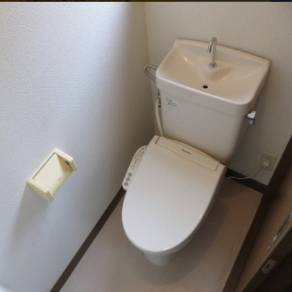 トイレ　※別部屋の参考写真です。