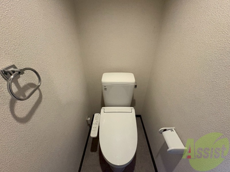 トイレ　トイレにウォシュレットが付いてるのは嬉しいですね。