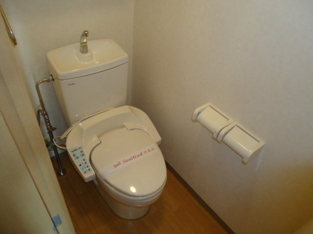 トイレ　シャワー付トイレ（反転タイプ）