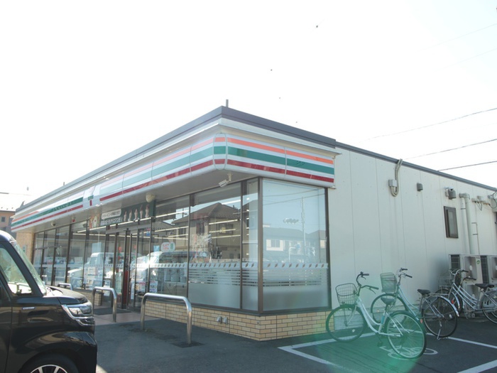 コンビニ　セブンイレブンせんげん台西2丁目店（コンビニ）まで800m