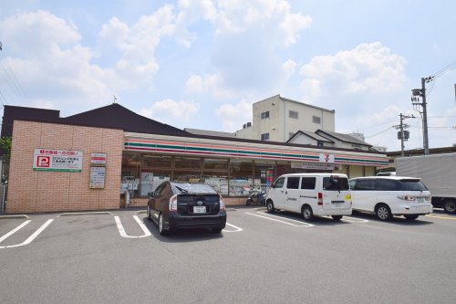 コンビニ　セブンイレブン 大阪中宮1丁目店（コンビニ）まで345m