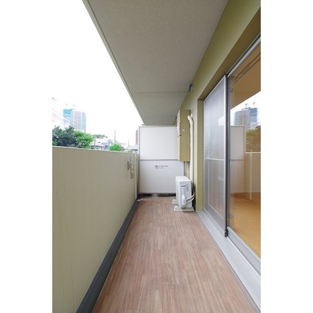 バルコニー　※別部屋の参考写真です。