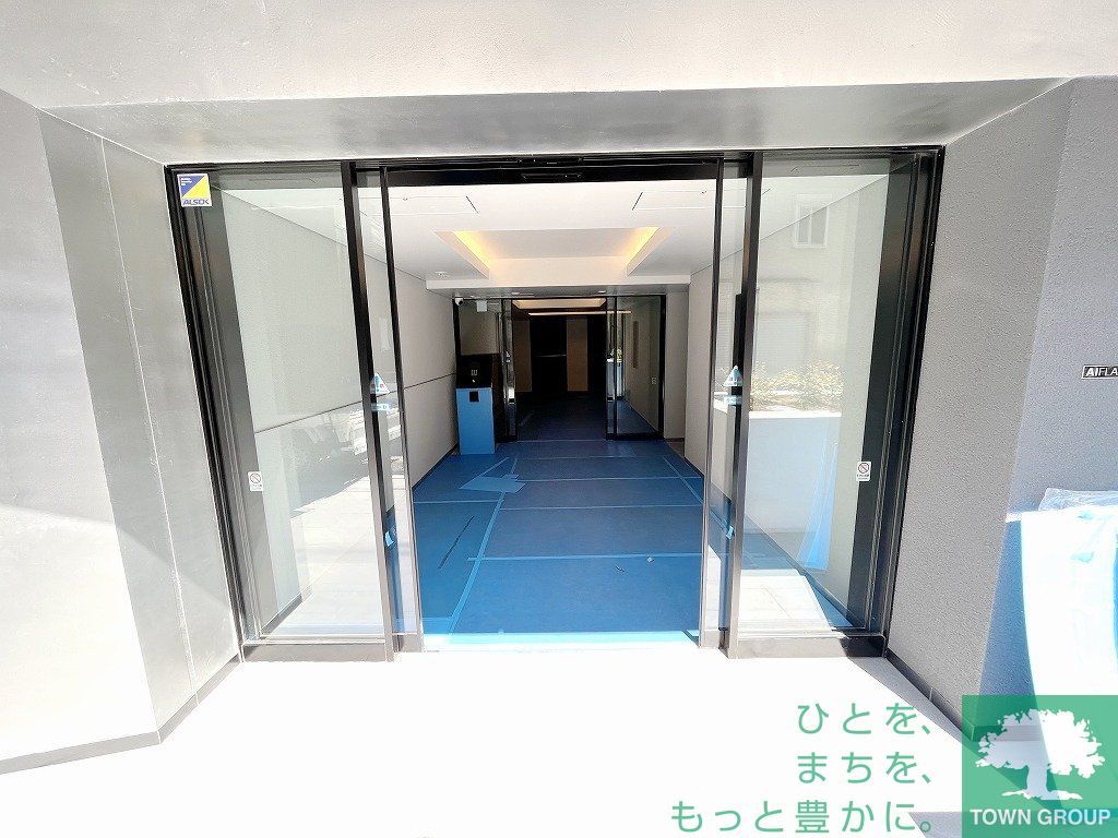 エントランス　エントランス