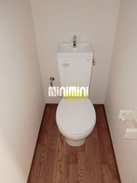 トイレ　※別号室の写真です。