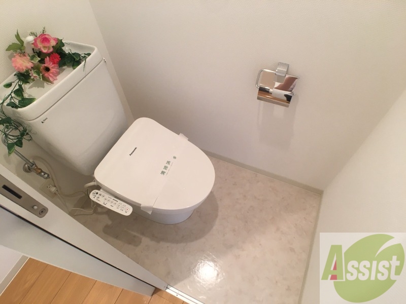 トイレ　トイレです。ウォシュレット付を探している方、おすすめです。