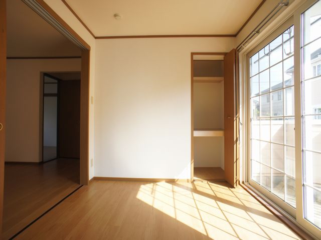 その他部屋・スペース　清潔感のあるきれいな洋間です♪