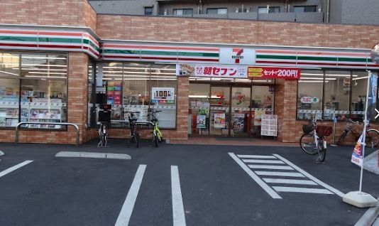コンビニ　セブンイレブン大田区東蒲田キネマ通り店（コンビニ）まで310m