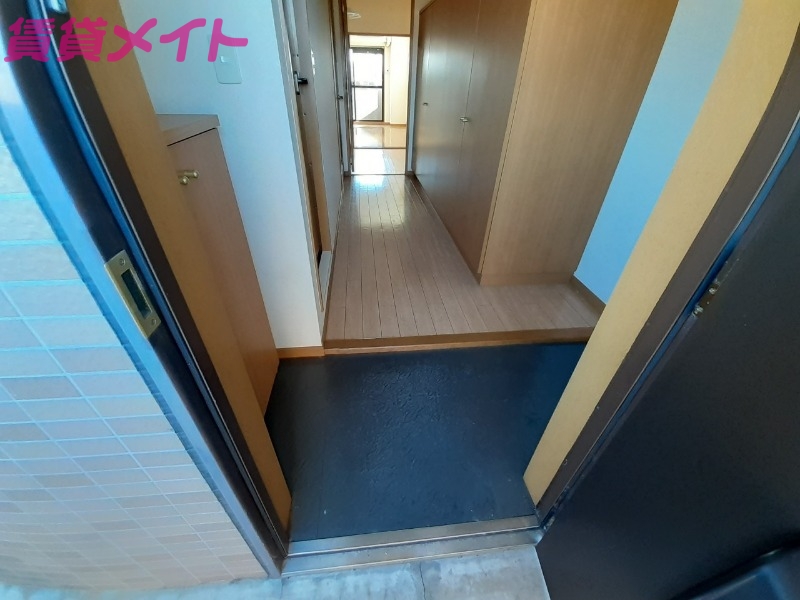 玄関　別部屋参考写真です