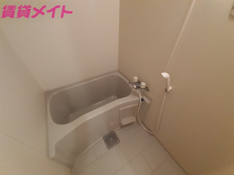 バス・シャワールーム　別部屋参考写真です