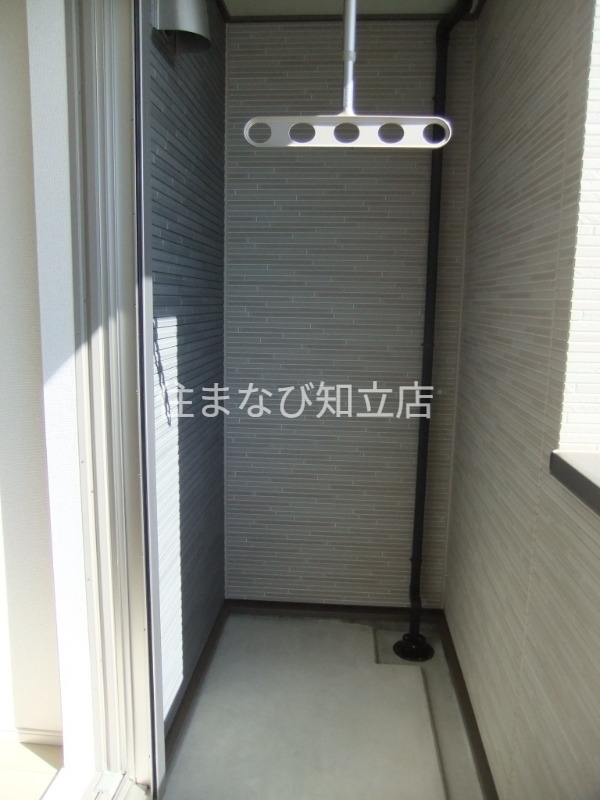 バルコニー　同型完成モデル