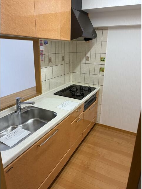 キッチン　自炊をされる方に嬉しい3口コンロ♪