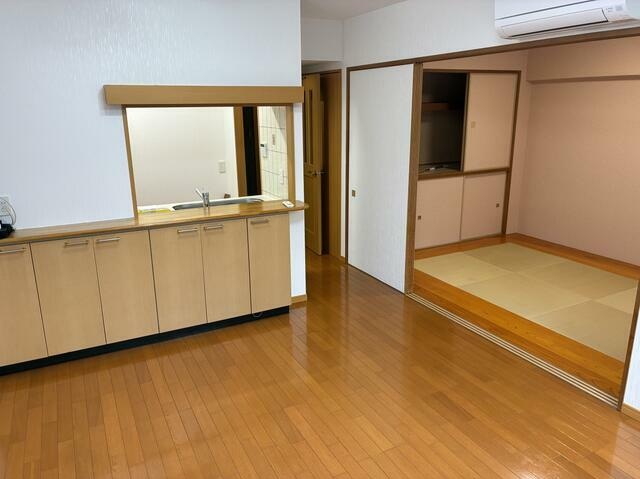 居室・リビング　開放感のあるゆったりとしたお部屋です♪