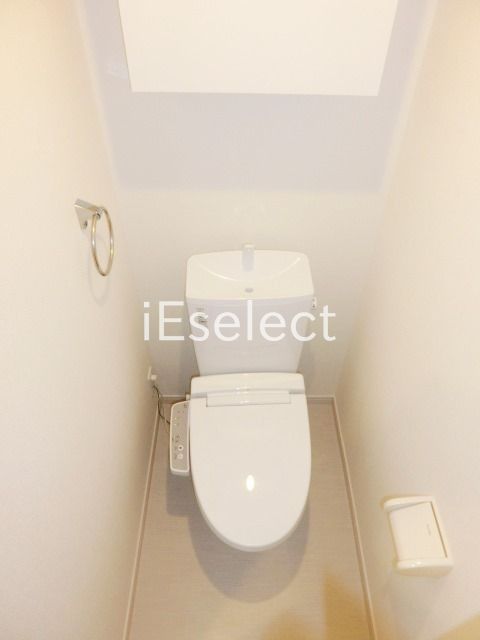 トイレ　ウォシュレット付きのトイレです