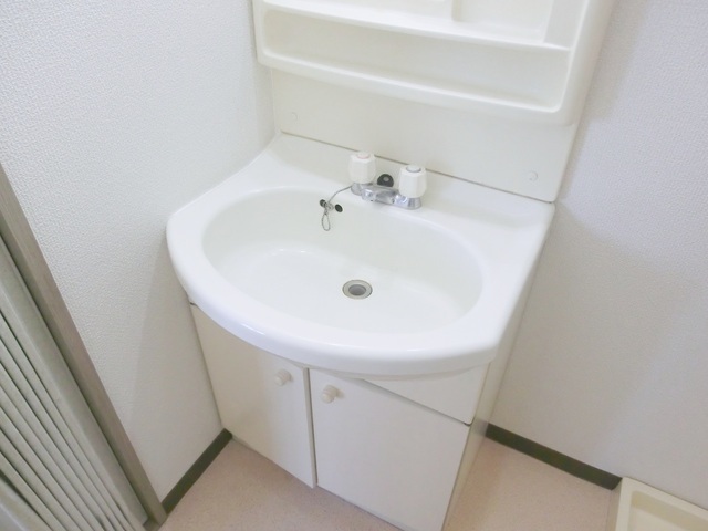 洗面設備　独立洗面台あります。