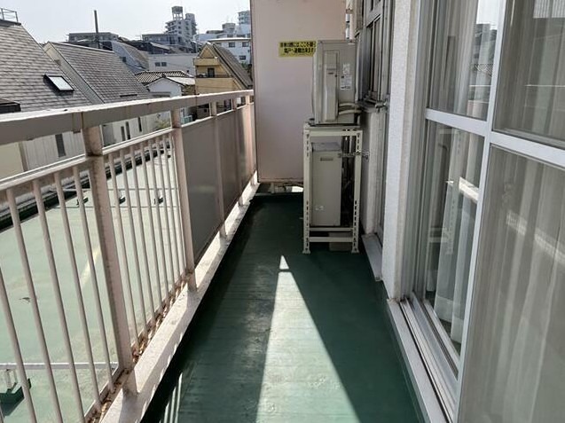 バルコニー　※同仕様写真