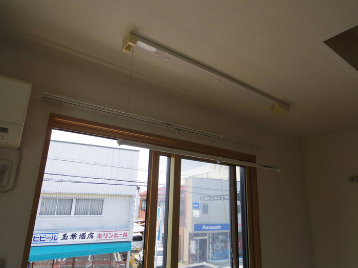 その他　室内物干し（雨の日などに重宝します）