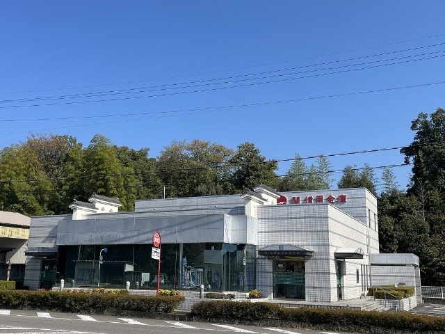 銀行　関信用金庫美濃支店（銀行）まで419m