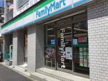 コンビニ　ファミリーマート 西早稲田諏訪通り店（コンビニ）まで175m