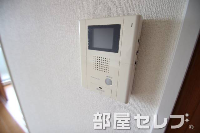 セキュリティ　モニター付きで安心。写真は他号室です