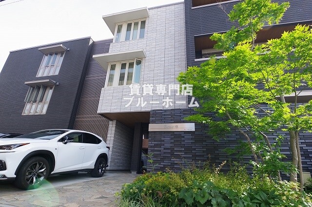 建物外観　重量鉄骨造のしっかりとした物件！