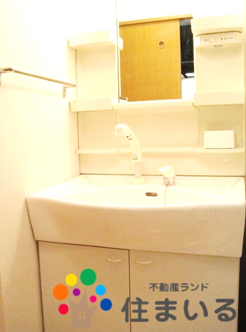 洗面設備　※同型タイプとなります