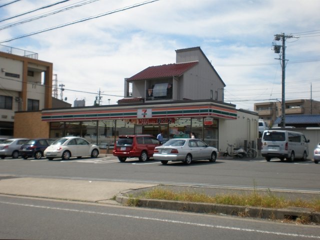 コンビニ　セブンイレブン 日進梅森台1丁目店（コンビニ）まで993m
