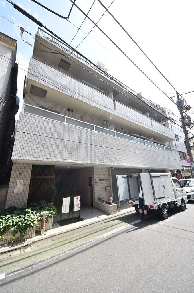 エントランス　外観