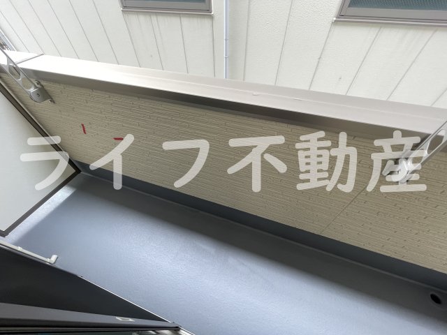 バルコニー　暖かな日差しのふりそそぐバルコニー
