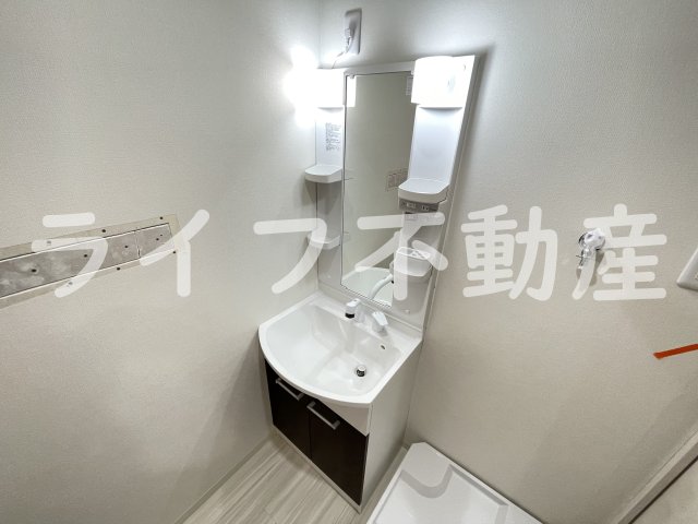 洗面設備　独立洗面台です