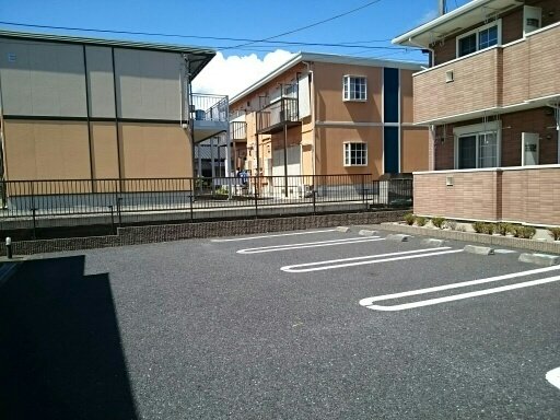 駐車場　駐車スペースもあります