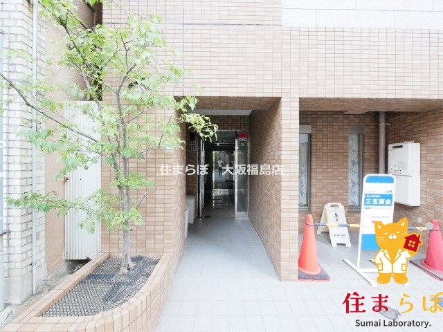 エントランス　共用部の印象も大切に