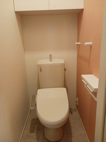 トイレ　清潔感のあるトイレです