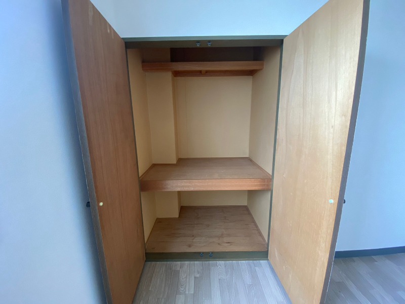収納　寝室の収納です。部屋がすっきり片付きます。