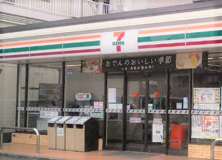 コンビニ　セブン－イレブン下丸子多摩堤通り店（コンビニ）まで184m