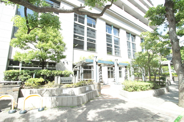 図書館　港区立港南図書館（図書館）まで308m