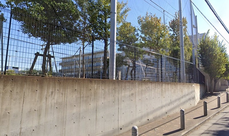 中学校　品川区立荏原第五中学校（旗の台）（中学校）まで575m