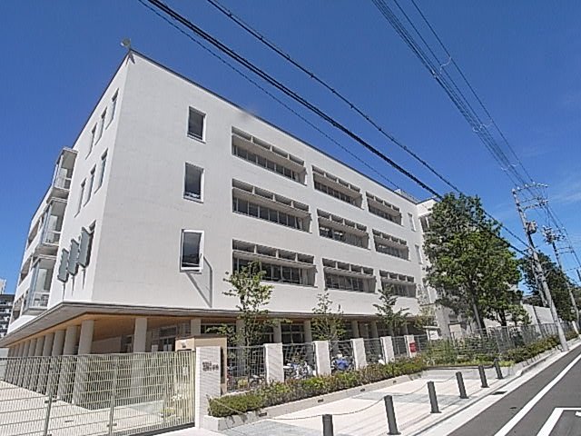 小学校　西宮市立用海小学校（小学校）まで515m