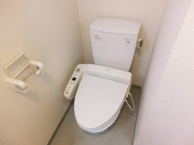 トイレ　洗浄機能付きトイレ