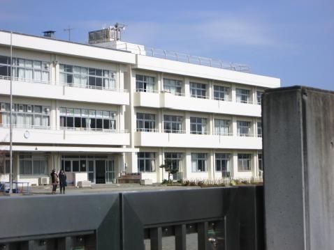 小学校　比々多小学校（小学校）まで470m