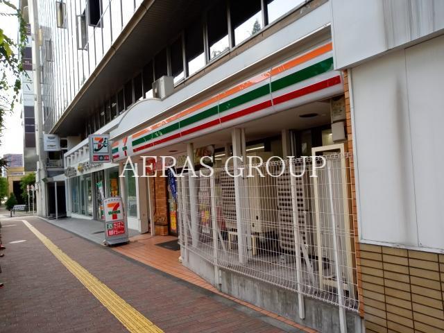 コンビニ　セブンイレブン港区芝浦1丁目店（コンビニ）まで201m