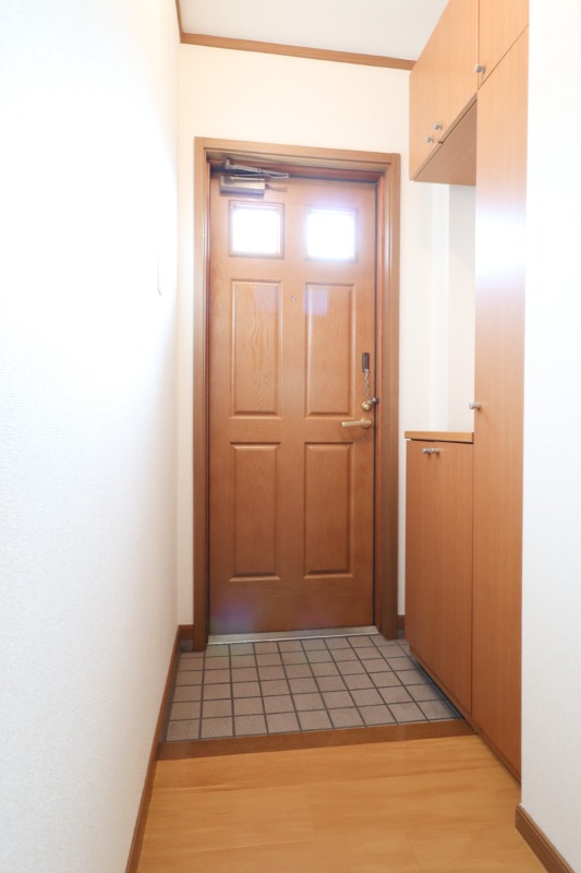 玄関　図面と現状に相違がある場合には現状を優先
