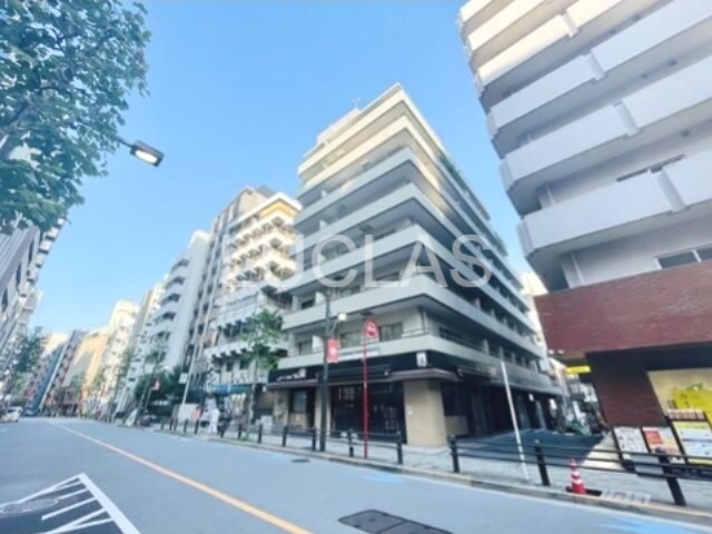 建物外観　『想いの先を照らし出す。』信頼が必要だから、ルクラスへ。