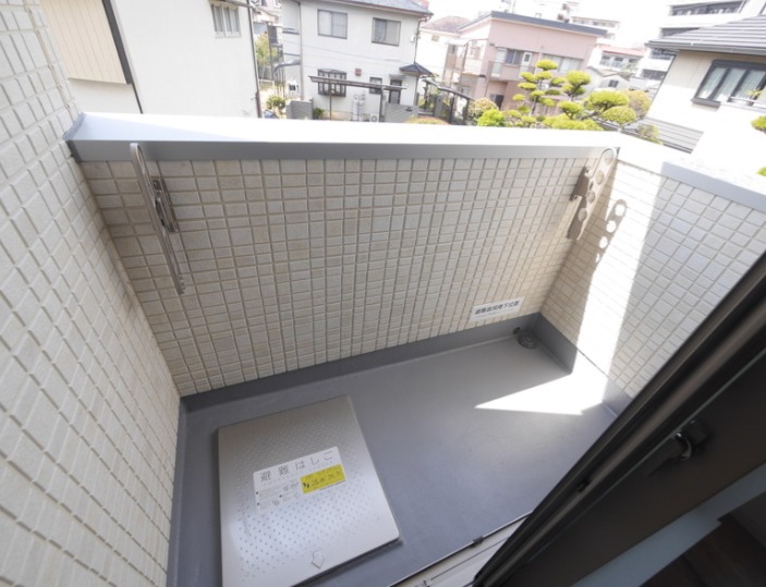 バルコニー　洗濯物もよく乾きそうですね