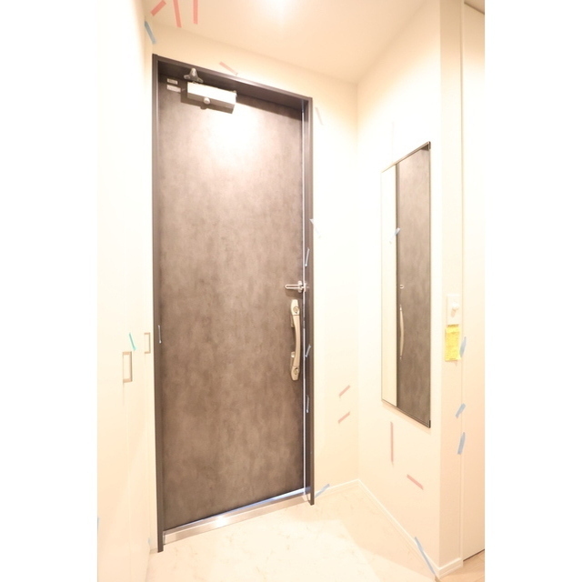 玄関　別部屋同間取り参考写真