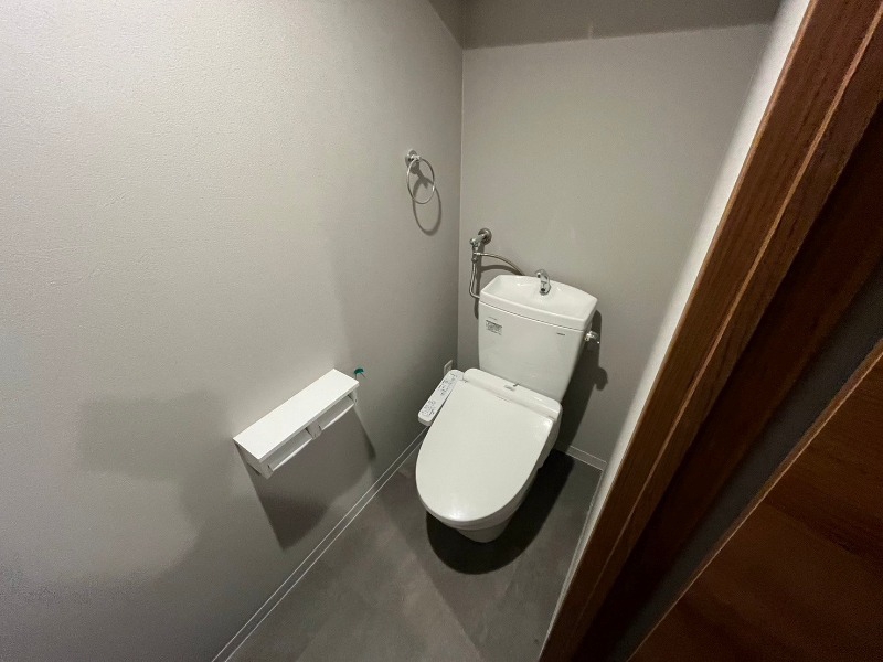 トイレ　トイレです。ウォシュレット付を探している方、おすすめです！